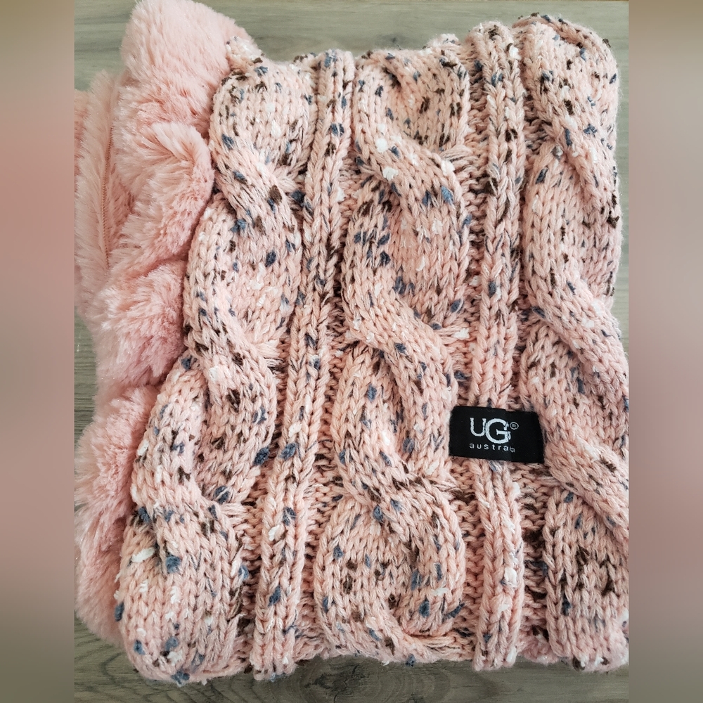 UGG Pink Cable Knit Faux Fur Lined Scarf Wrap